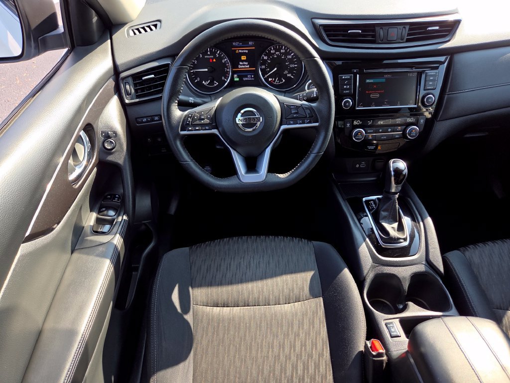 Used 2019 Nissan Rogue SV AWD/4WD image 30