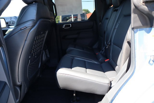 Used 2025 Ford Bronco Badlands w/ Sasquatch Package AWD/4WD image 34