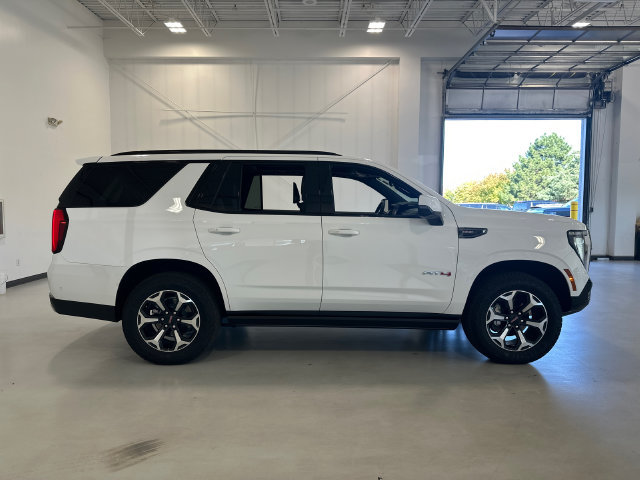 Certified 2025 GMC Yukon AT4 w/ AT4 Premium Plus Package AWD/4WD image 4