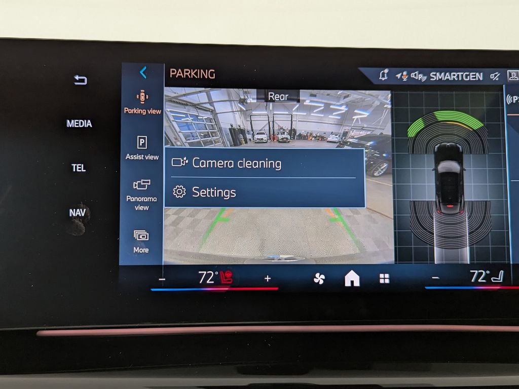 New 2026 BMW X2 xDrive28i w/ Convenience Package image 20