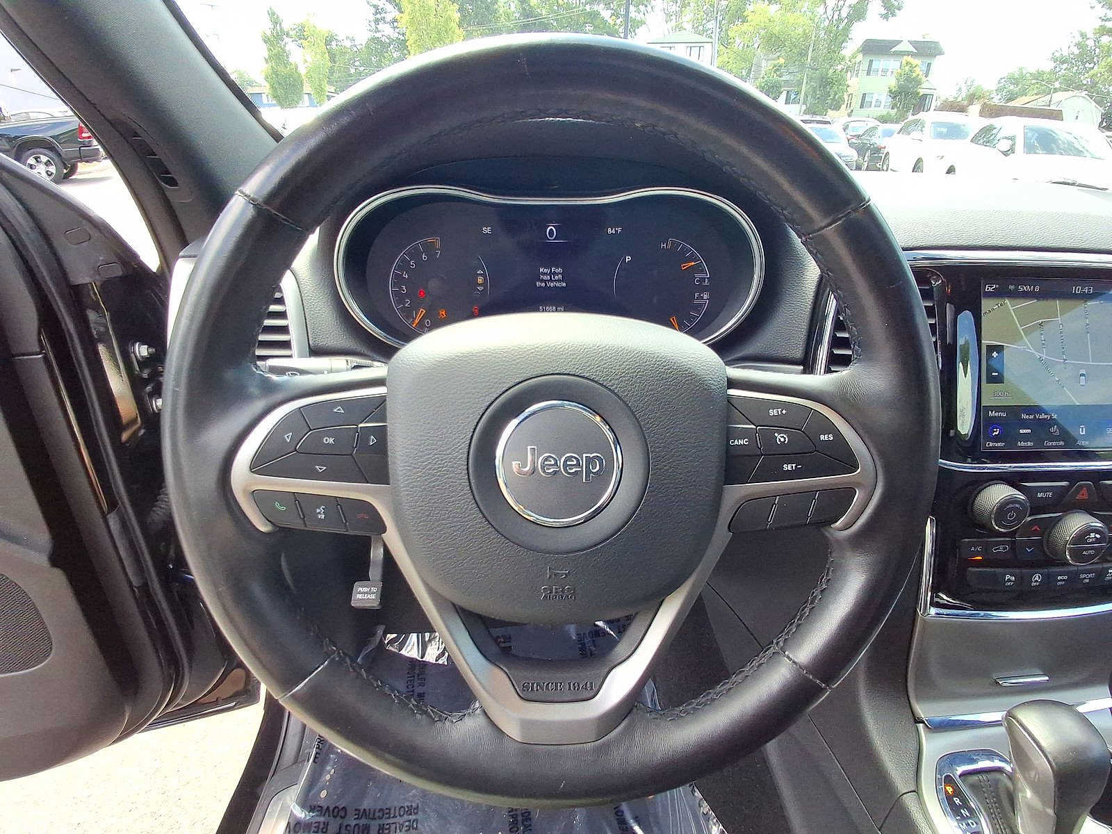 Used 2020 Jeep Grand Cherokee Limited AWD/4WD image 22