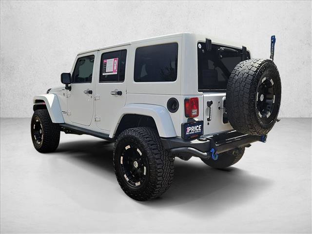 Used 2013 Jeep Wrangler Unlimited Sahara AWD/4WD image 8