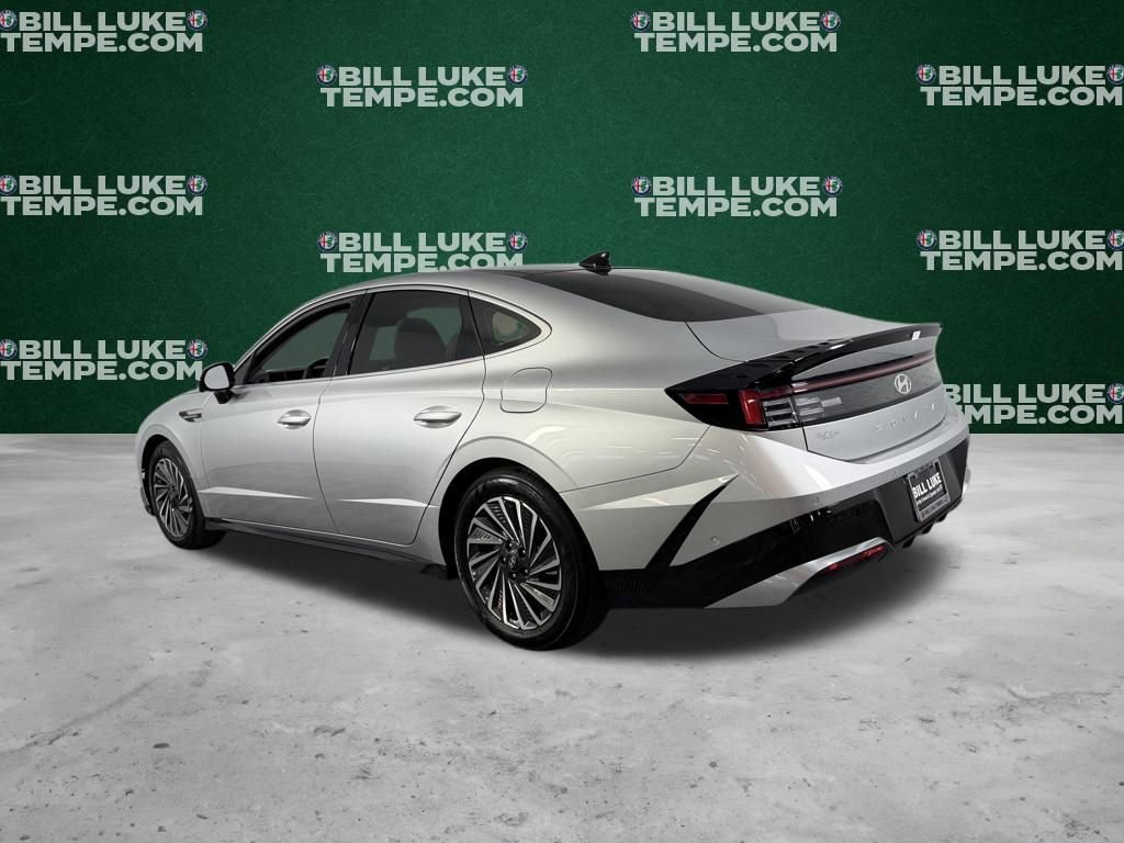 Used 2025 Hyundai Sonata Limited image 9