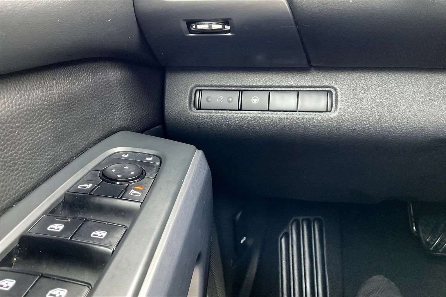 Certified 2023 Nissan Pathfinder Rock Creek image 39