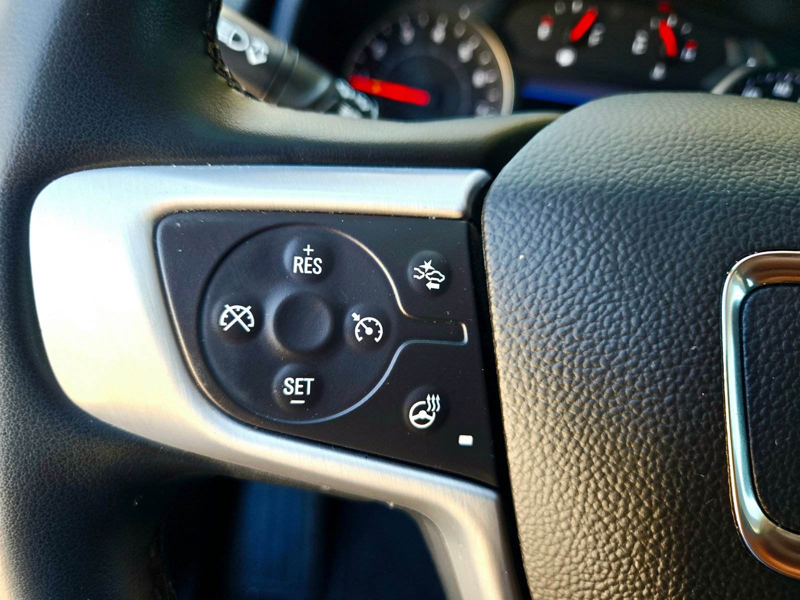 Used 2023 GMC Terrain SLT image 11