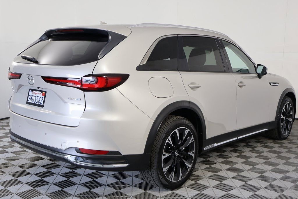 Certified 2024 MAZDA CX-90 Plug-In Hybrid w/ Premium Pkg AWD/4WD image 5