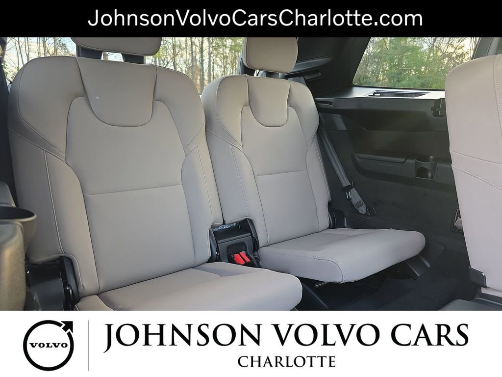 New 2026 Volvo XC90 B6 Plus w/ Protection Package Premier image 12