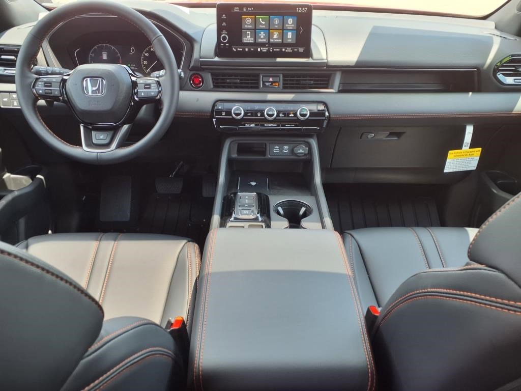 New 2025 Honda Pilot TrailSport image 14