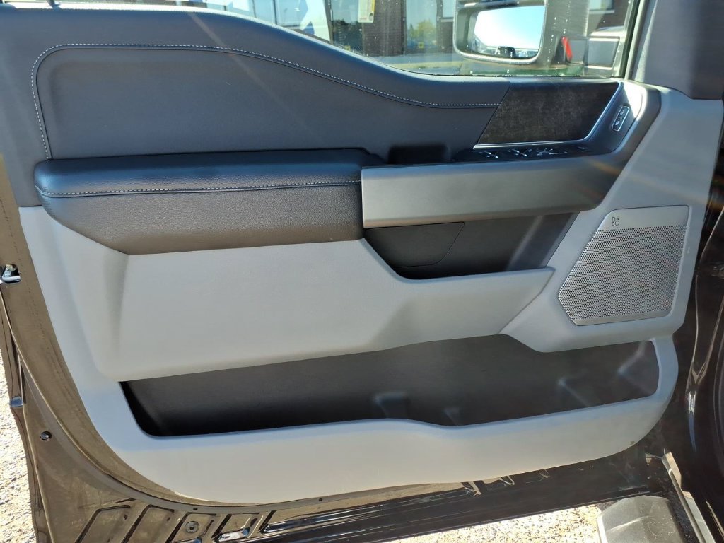 Used 2026 Ford F350 XLT w/ XLT Premium Package AWD/4WD image 15