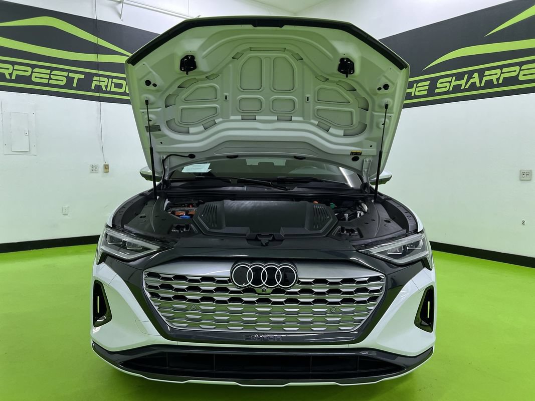 Used 2024 Audi Q8 e-tron Premium Plus w/ Premium Plus Package AWD/4WD image 4