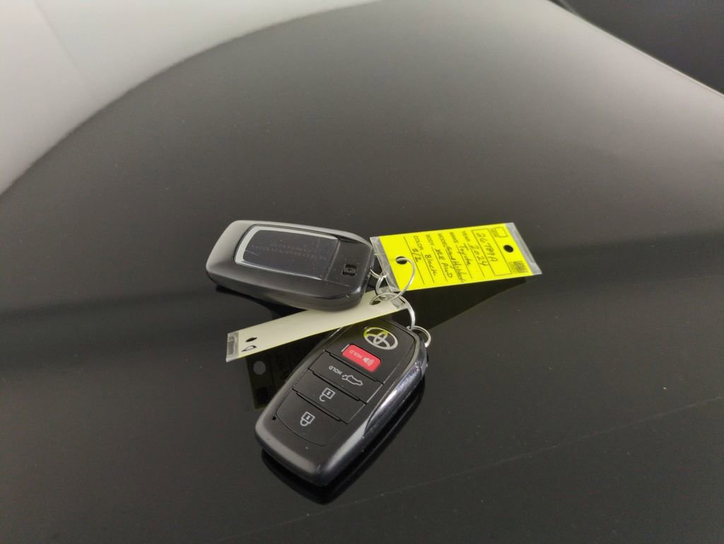 Used 2024 Toyota Grand Highlander XLE image 28