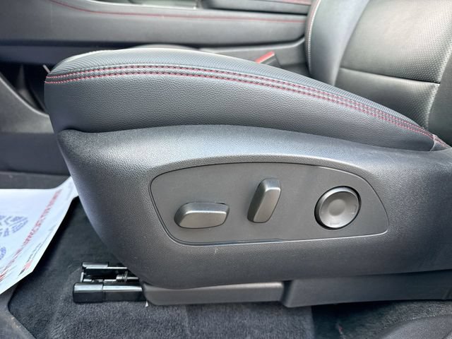 Used 2024 Chevrolet Traverse RS AWD/4WD image 12