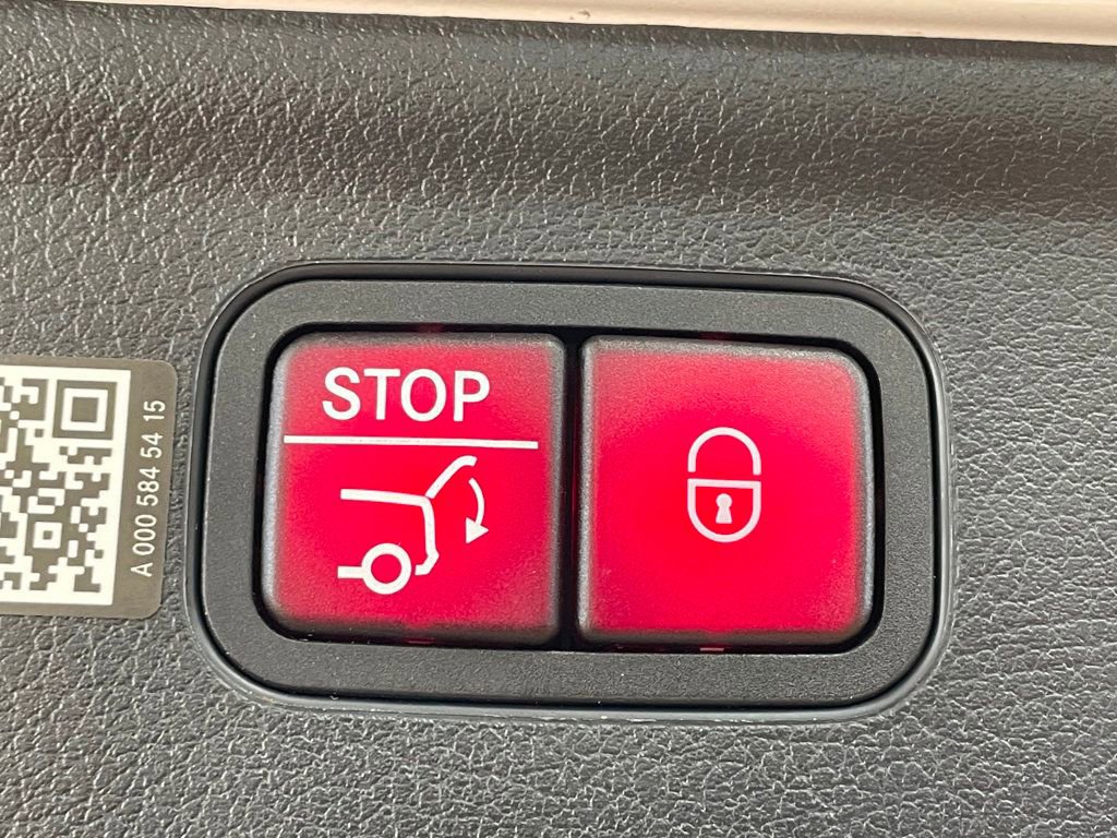 Used 2024 Mercedes-Benz EQE AMG 4MATIC SUV image 24