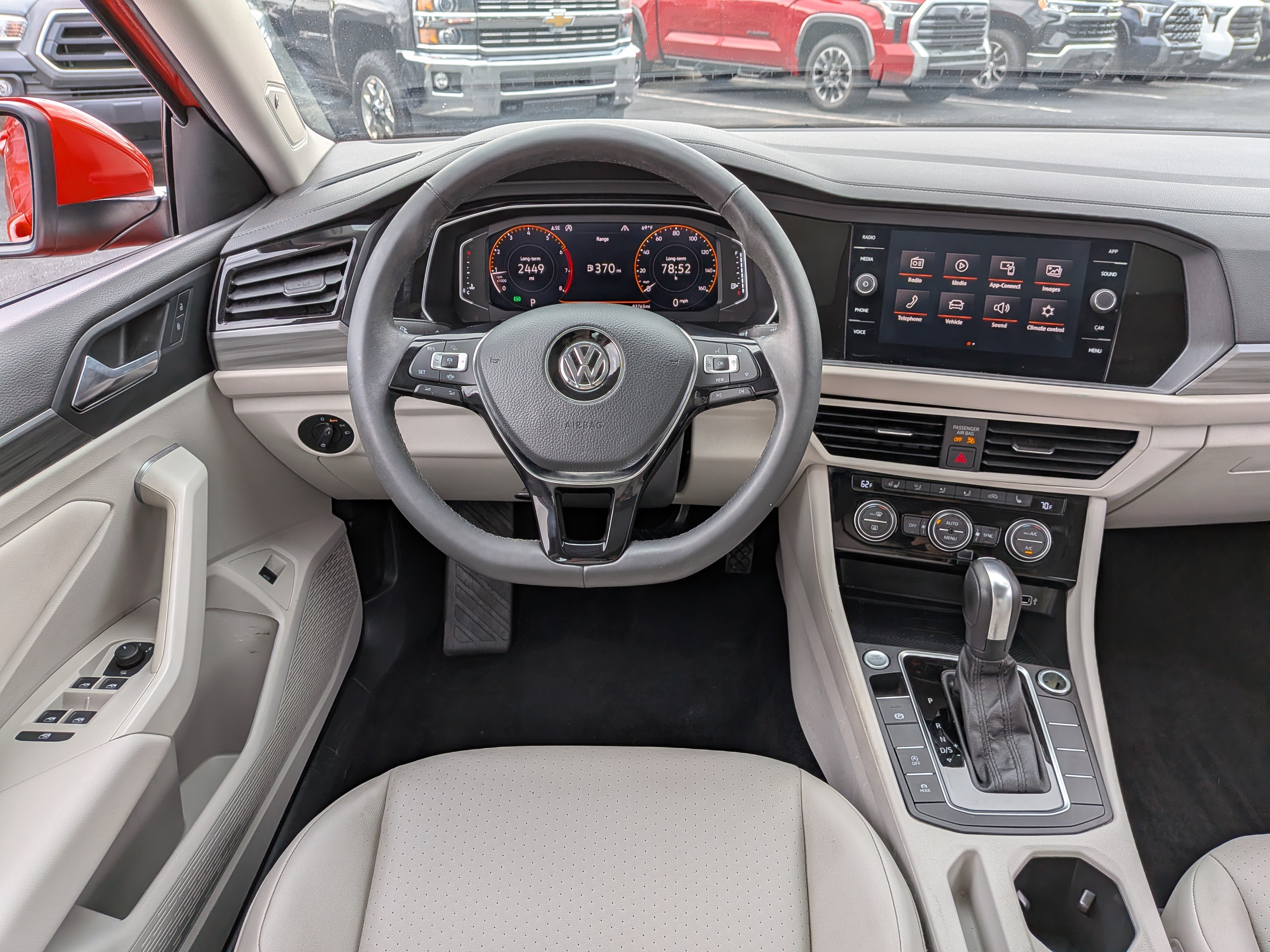 Used 2020 Volkswagen Jetta SEL FWD image 25