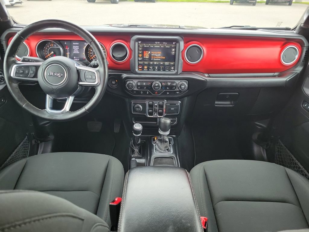 Used 2020 Jeep Wrangler Unlimited Sahara w/ Dual Top Group AWD/4WD image 10