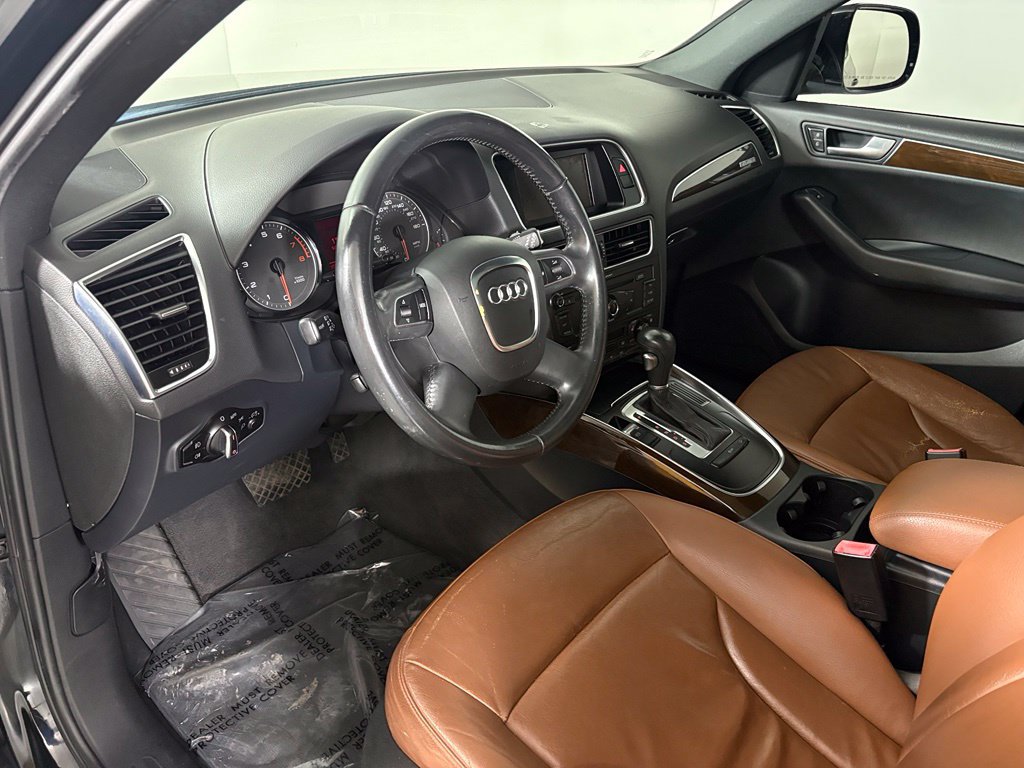 Used 2011 Audi Q5 2.0T Premium AWD/4WD image 16