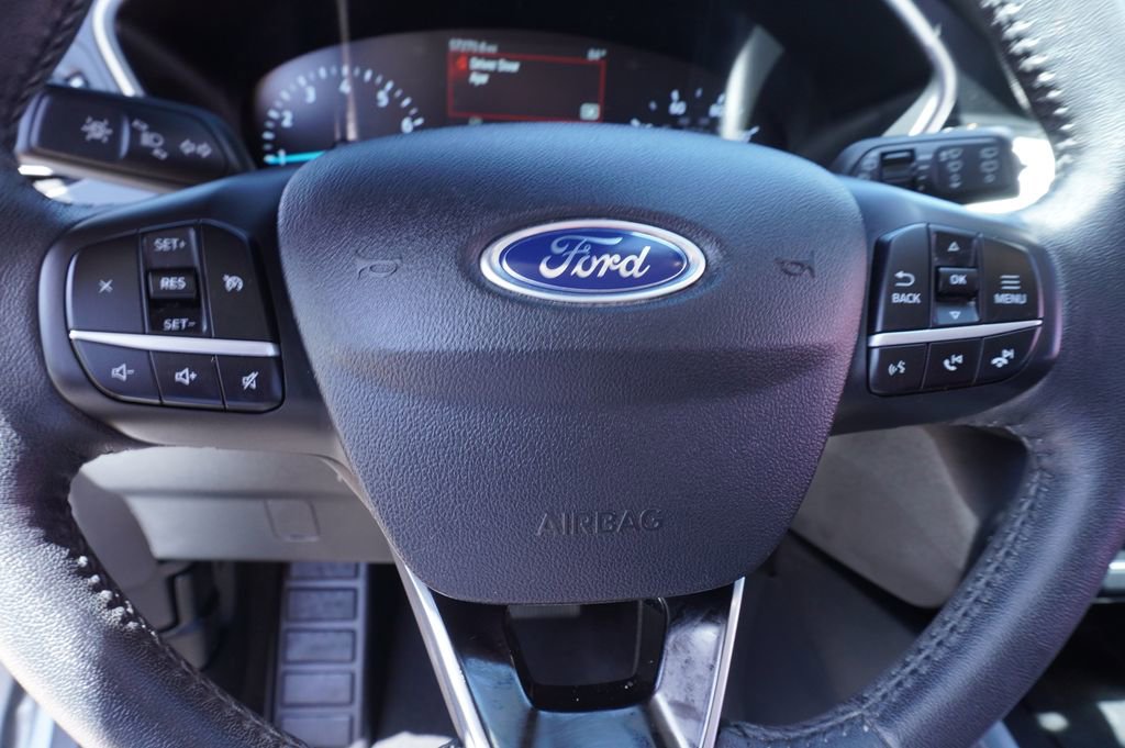 Used 2021 Ford Escape SE w/ SE Sport Appearance Package FWD image 17