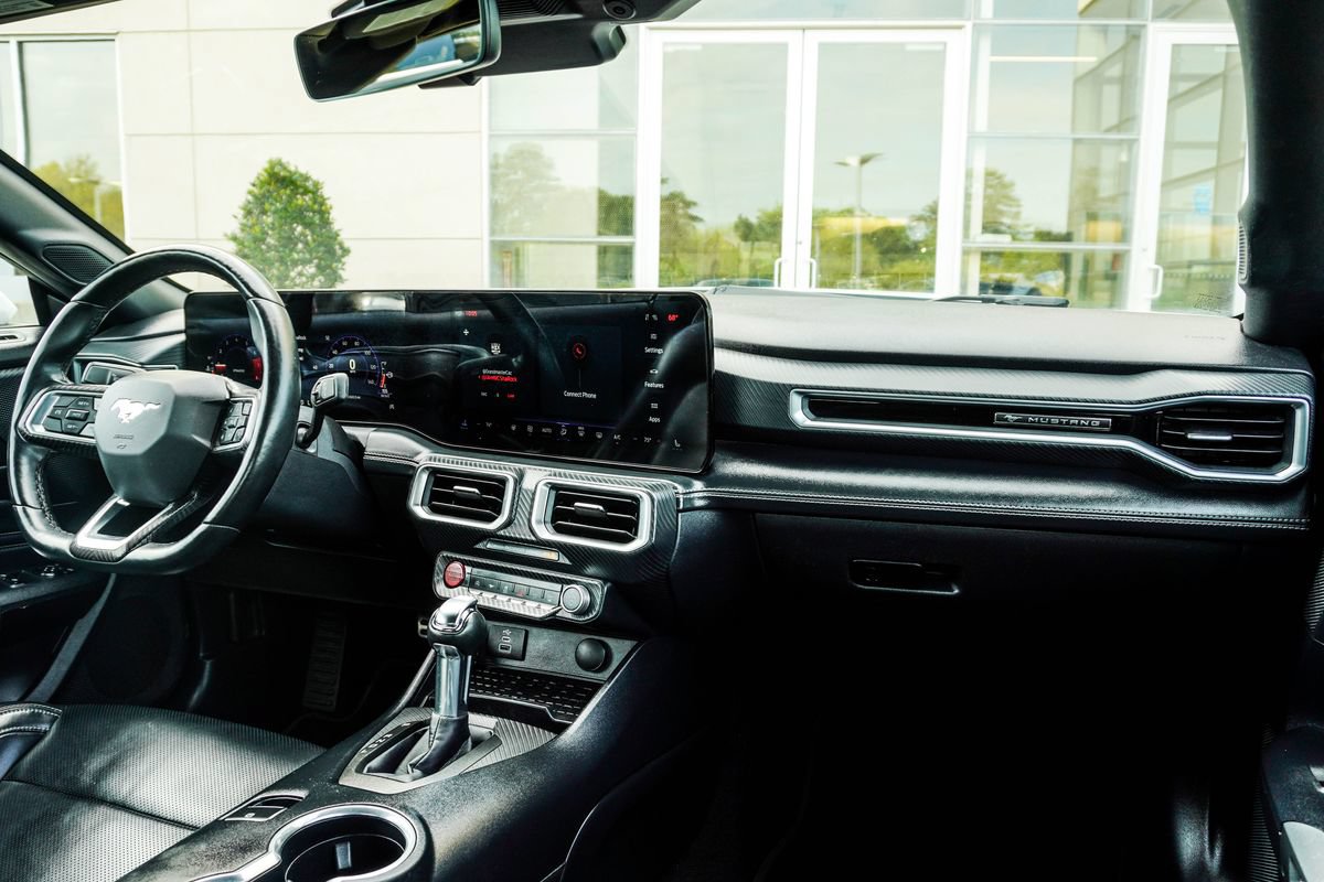 Used 2024 Ford Mustang Premium RWD image 17
