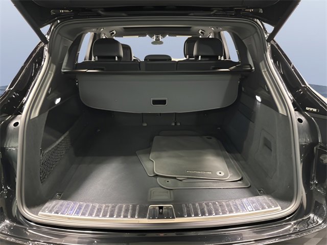 Used 2021 Porsche Cayenne image 11