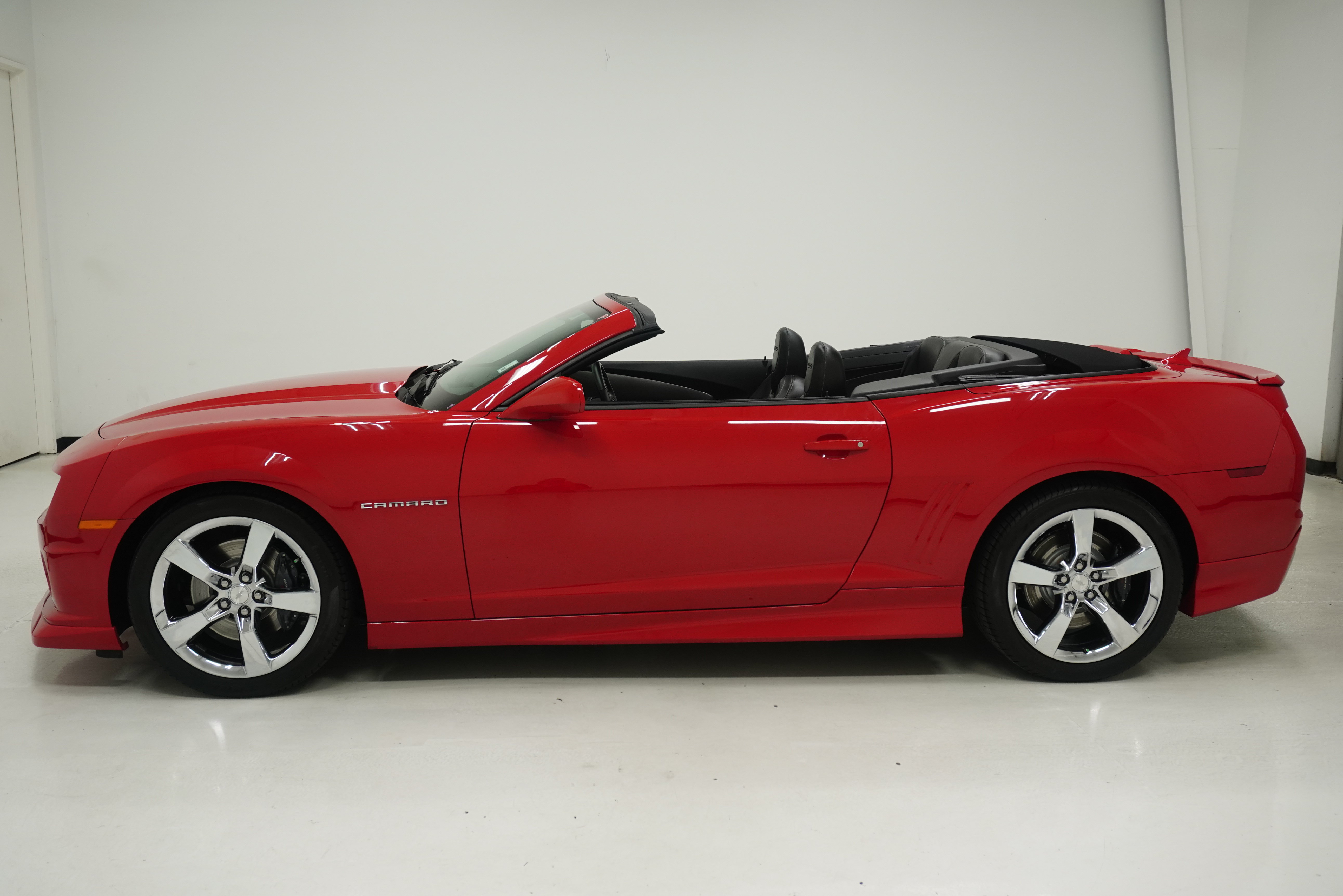 Used 2012 Chevrolet Camaro SS w/ RS Package RWD image 10