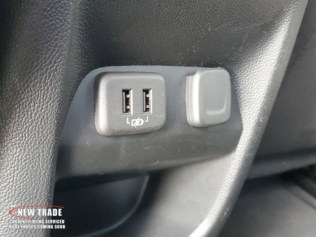 Certified 2020 GMC Canyon SLE w/ SLE Convenience Package image 11