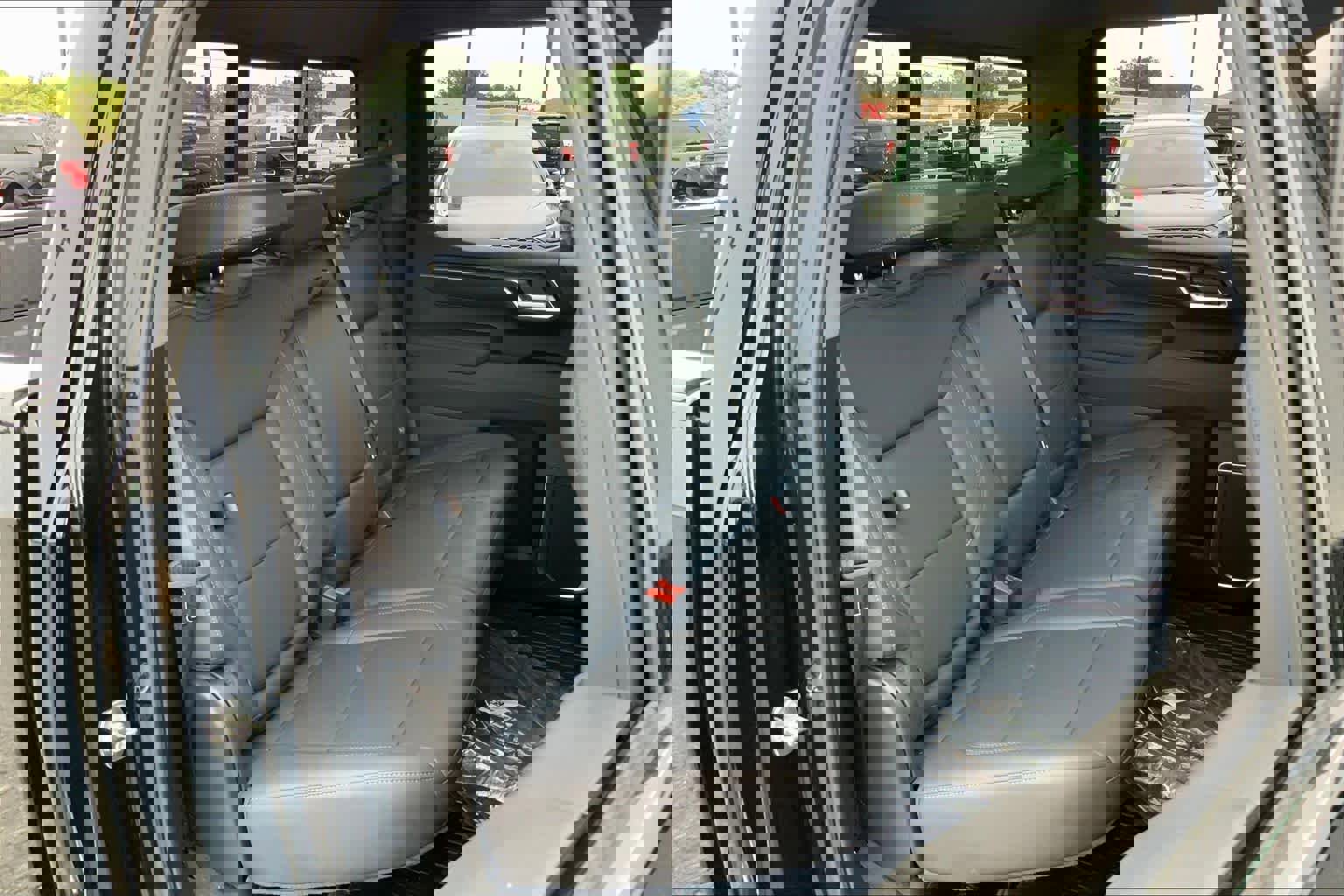 Used 2025 GMC Sierra 1500 SLT w/ SLT Premium Plus Package image 19