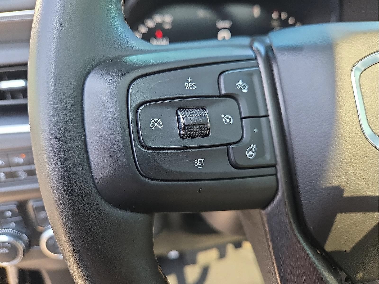 Certified 2024 GMC Yukon AT4 w/ Technology Package AWD/4WD image 12