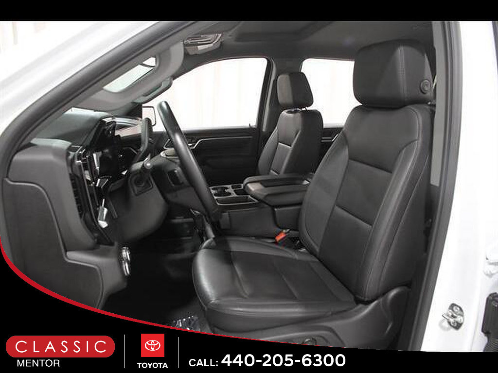 Used 2025 GMC Sierra 1500 SLT AWD/4WD image 5