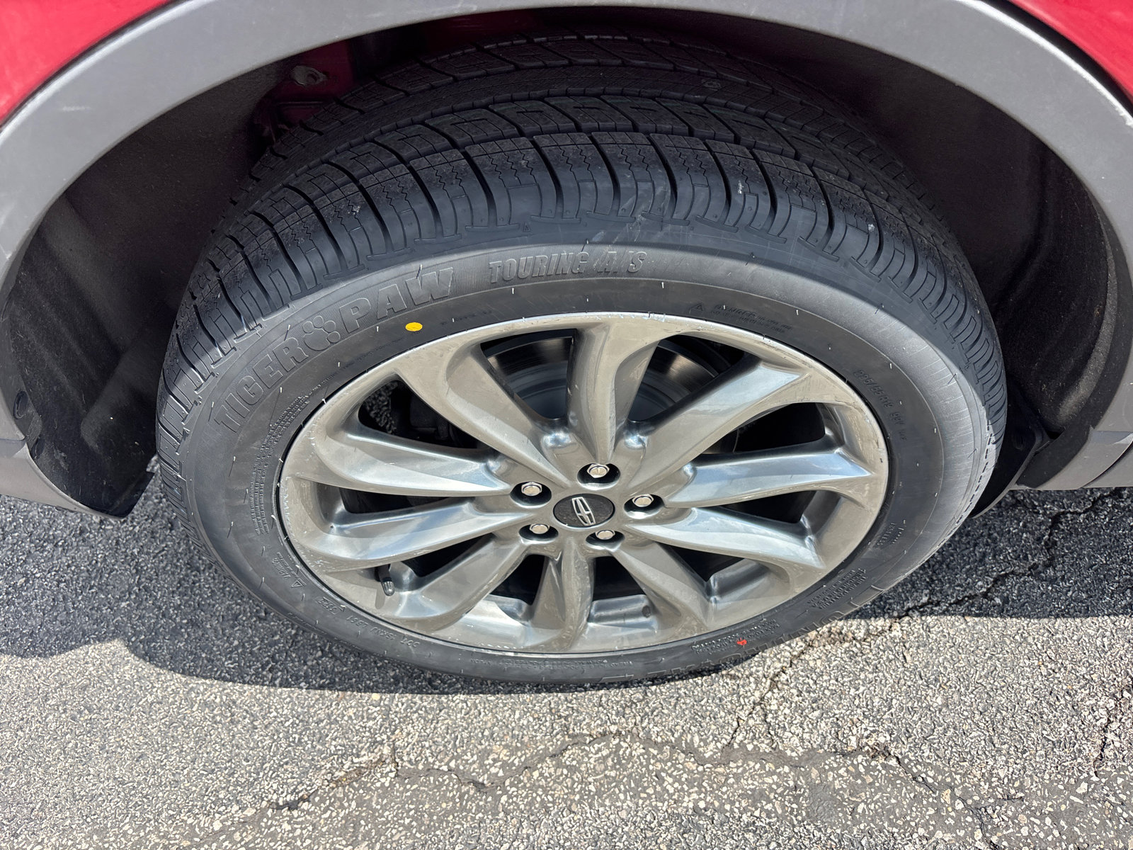 Used 2022 Lincoln Corsair AWD w/ Premium Package image 10