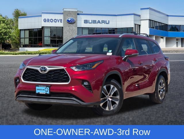 Used 2025 Toyota Highlander XLE