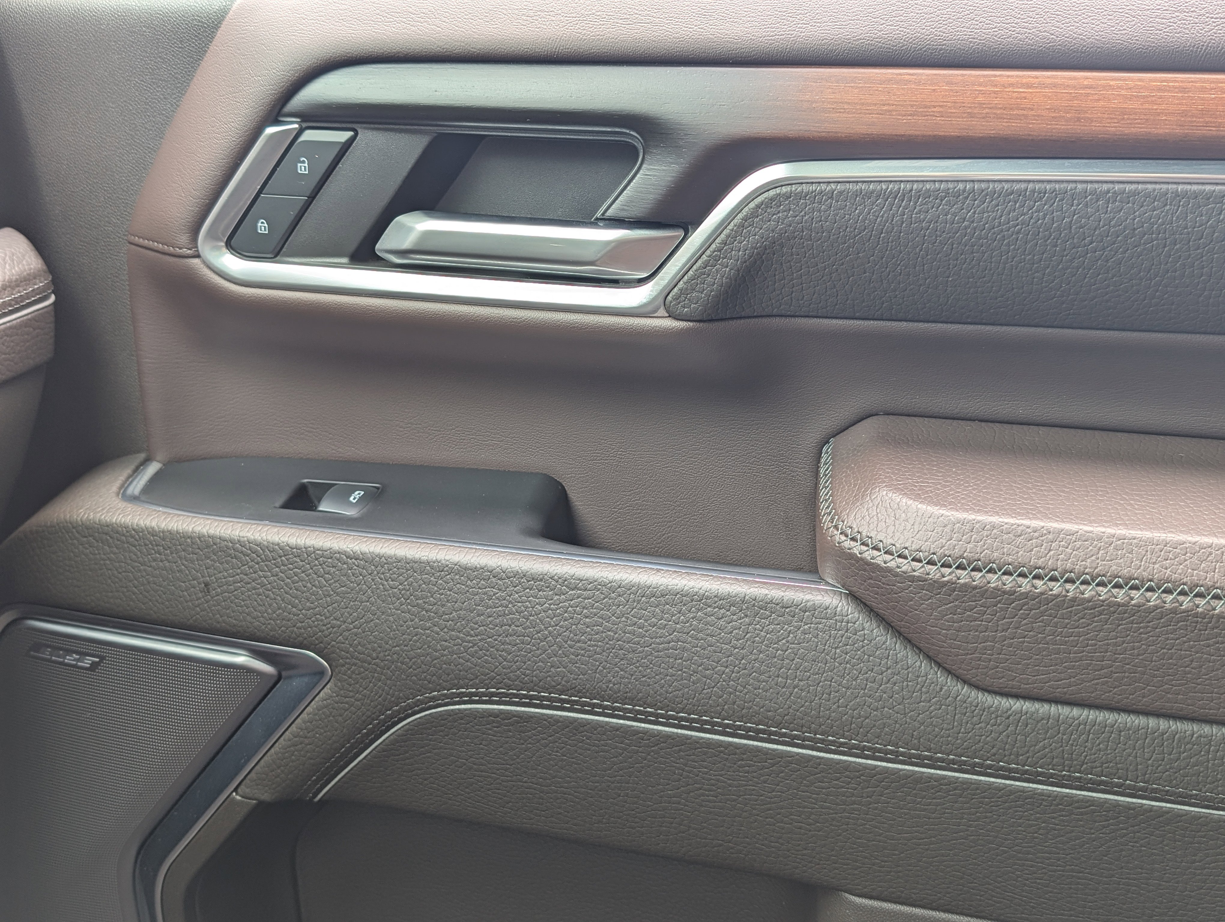 Used 2024 GMC Sierra 2500 Denali w/ Denali Reserve Package image 22