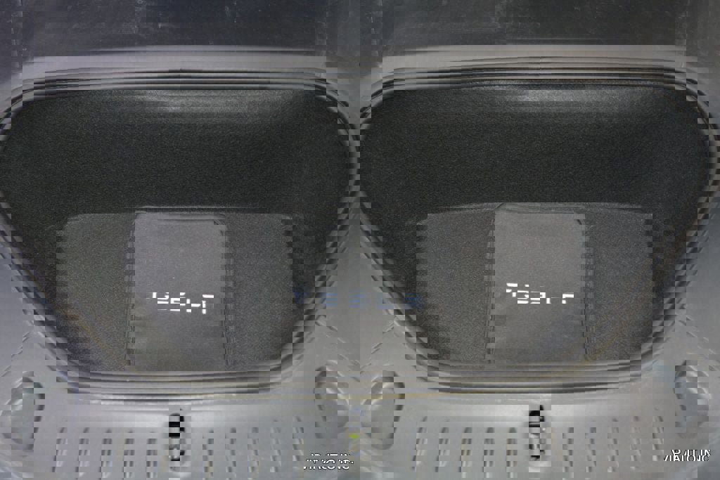 Used 2021 Tesla Model S Plaid image 33