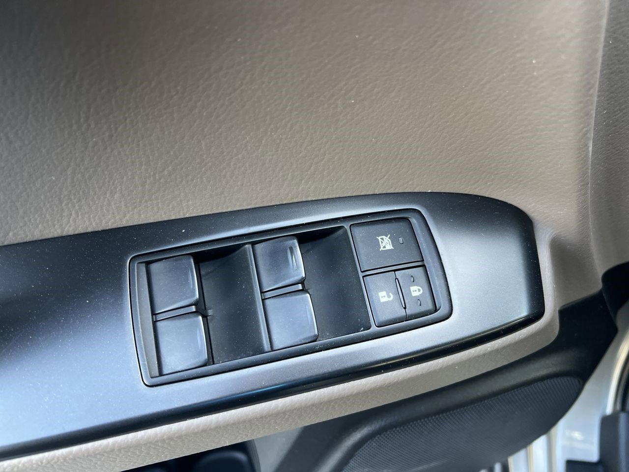 Used 2022 Lexus GX 460 Premium w/ Premium Plus Package AWD/4WD image 15
