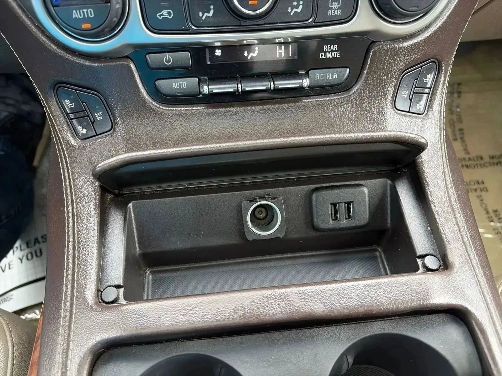Used 2015 Chevrolet Tahoe LTZ RWD image 21