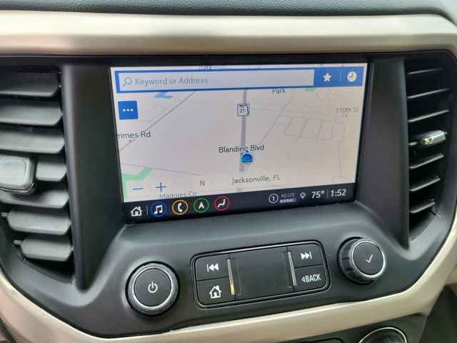 Used 2021 GMC Acadia Denali w/ Denali Technology Package FWD image 30