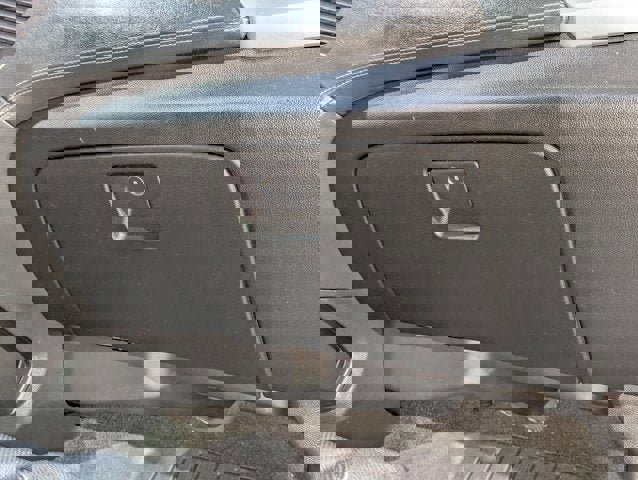 Used 2017 Chevrolet Suburban Premier image 23