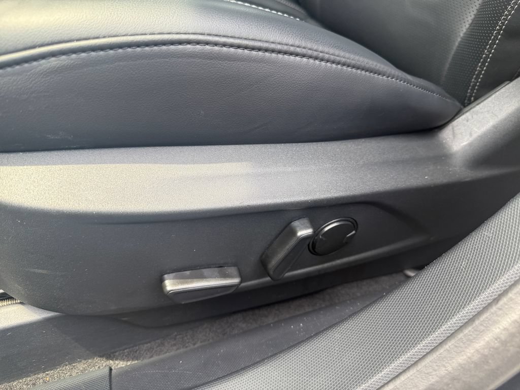 Used 2022 Ford Mustang Mach-E Premium RWD image 23