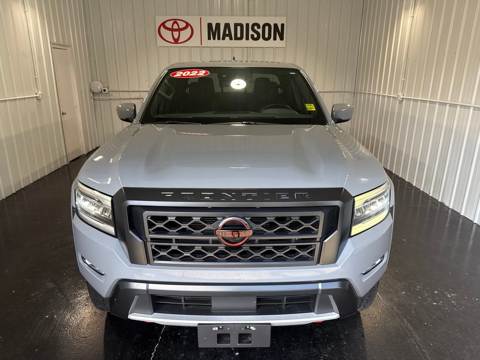 Used 2022 Nissan Frontier PRO-4X w/ Off-Road Protection Package AWD/4WD image 7