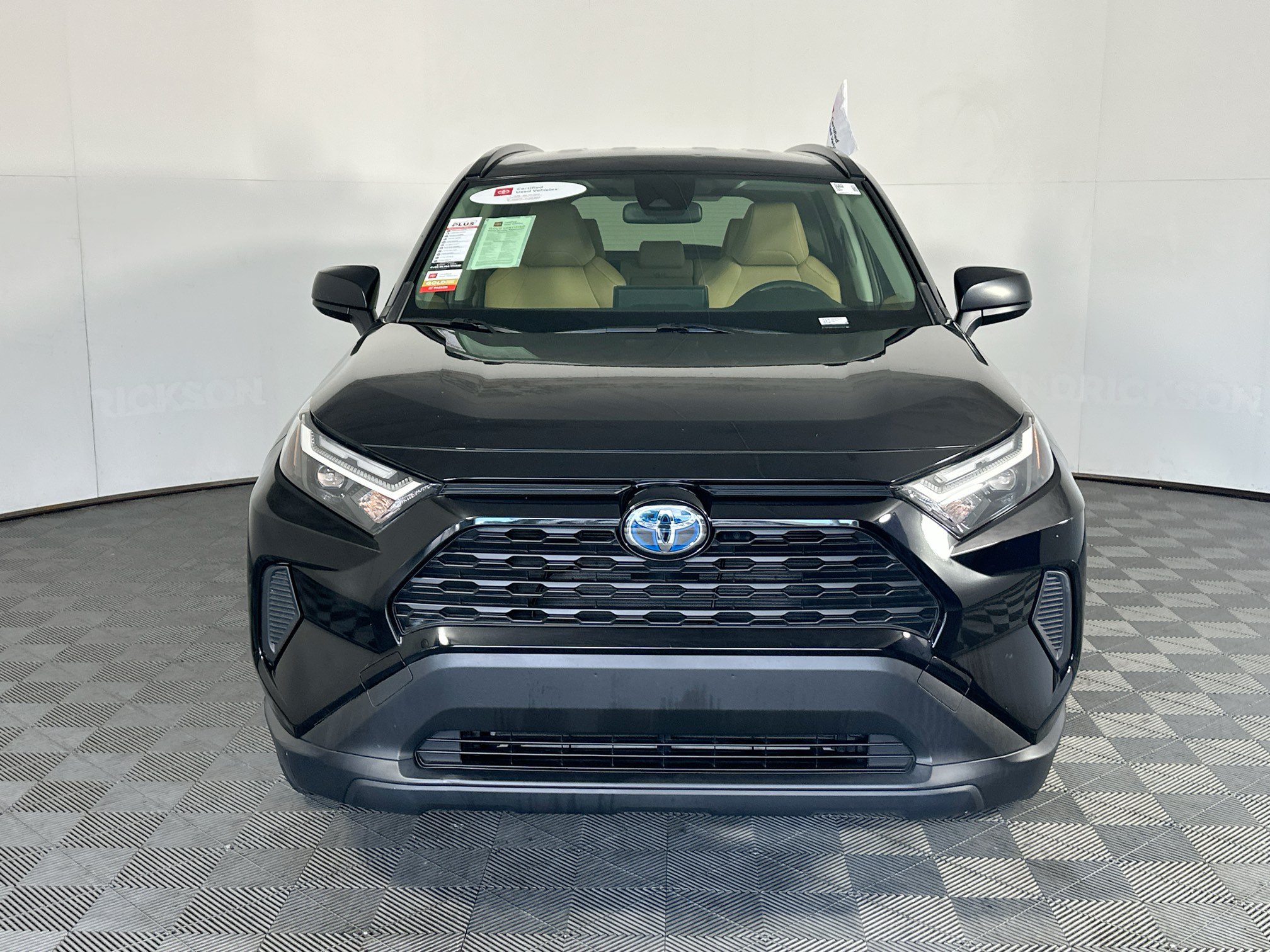 Certified 2023 Toyota RAV4 LE AWD/4WD image 8