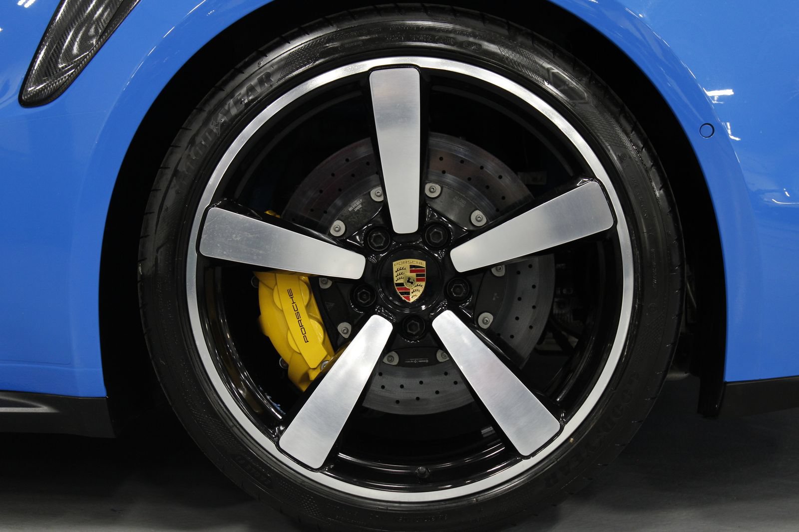 Certified 2024 Porsche 911 Turbo S AWD/4WD image 11