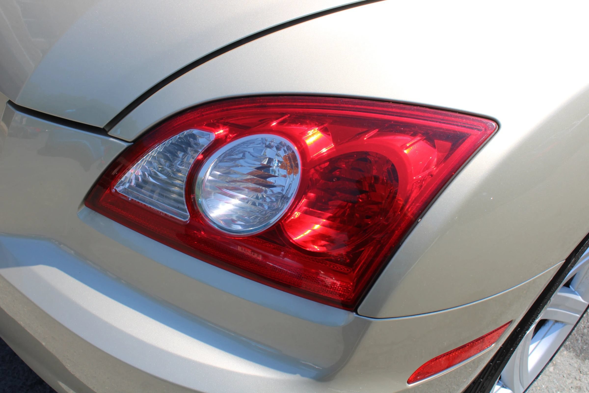 Used 2006 Chrysler Crossfire Limited RWD image 23
