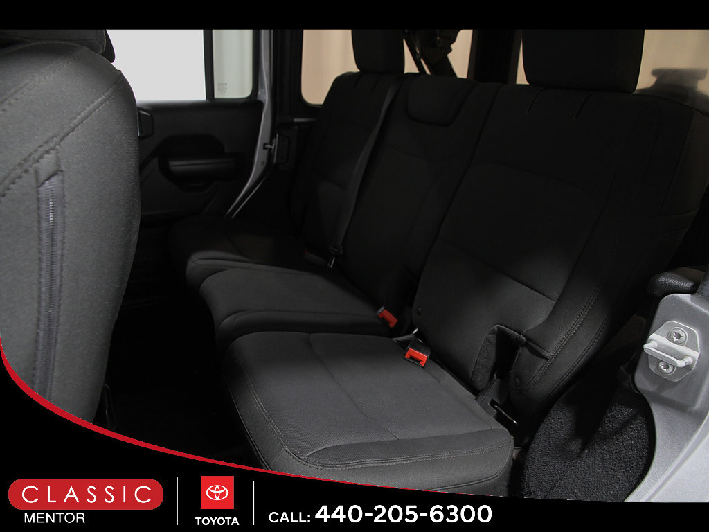 Used 2018 Jeep Wrangler Unlimited Sport S AWD/4WD image 18