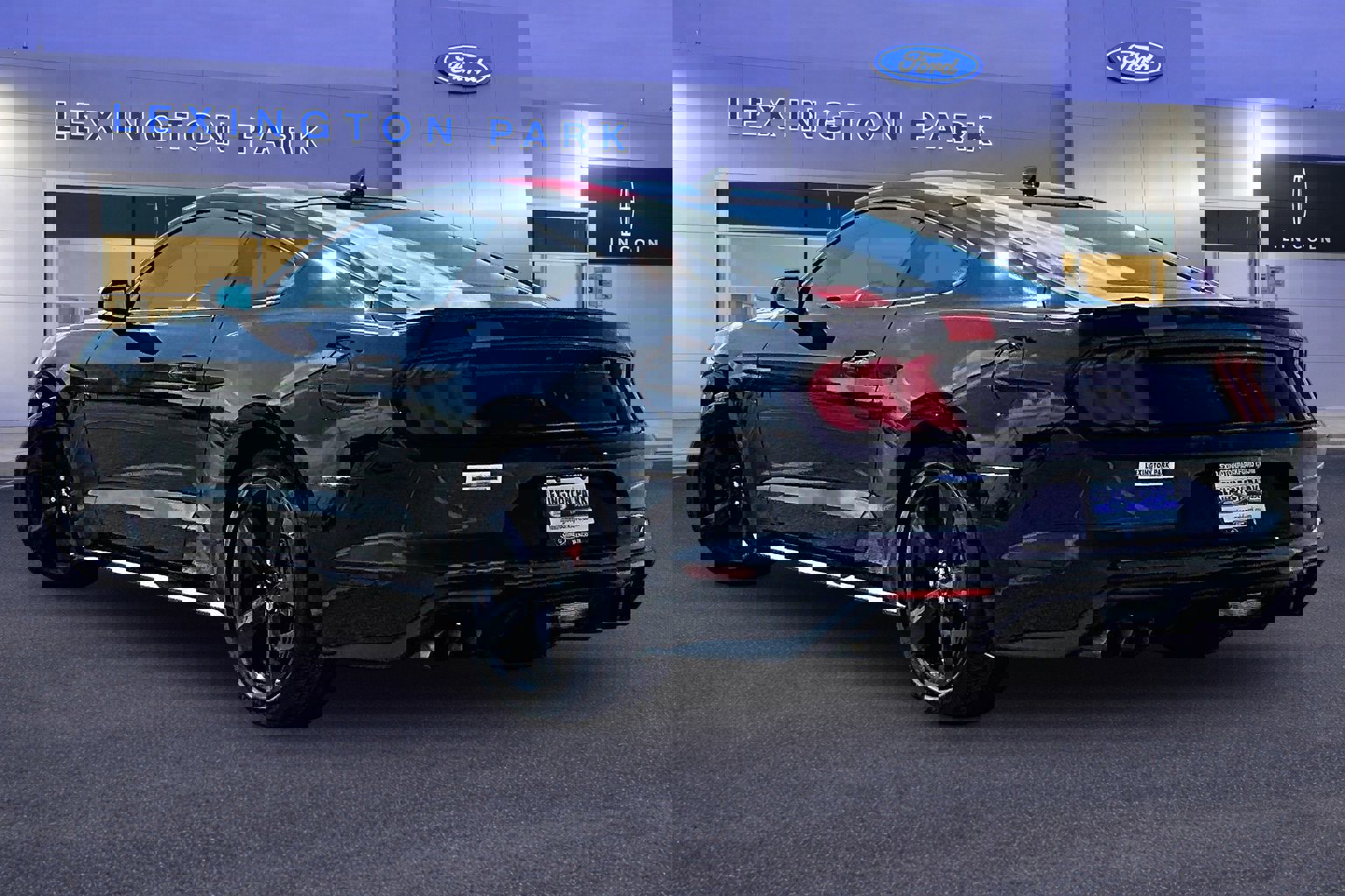 Used 2022 Ford Mustang GT w/ Black Accent Package RWD image 4