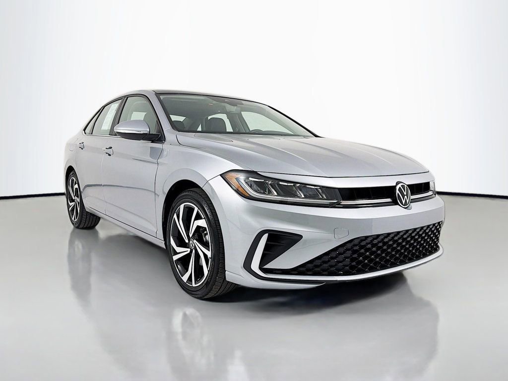 Used 2025 Volkswagen Jetta SEL image 1