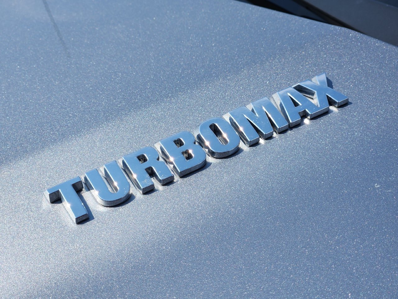 Used 2025 Chevrolet Silverado 1500 Custom w/ Turbomax Blackout Package RWD image 9