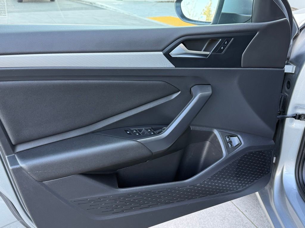 Used 2021 Volkswagen Jetta S image 18