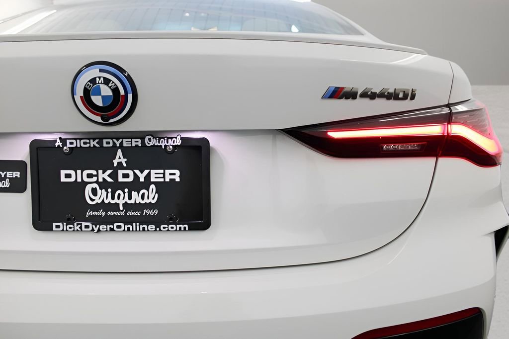 Used 2023 BMW M440i M440i w/ Premium Package image 28