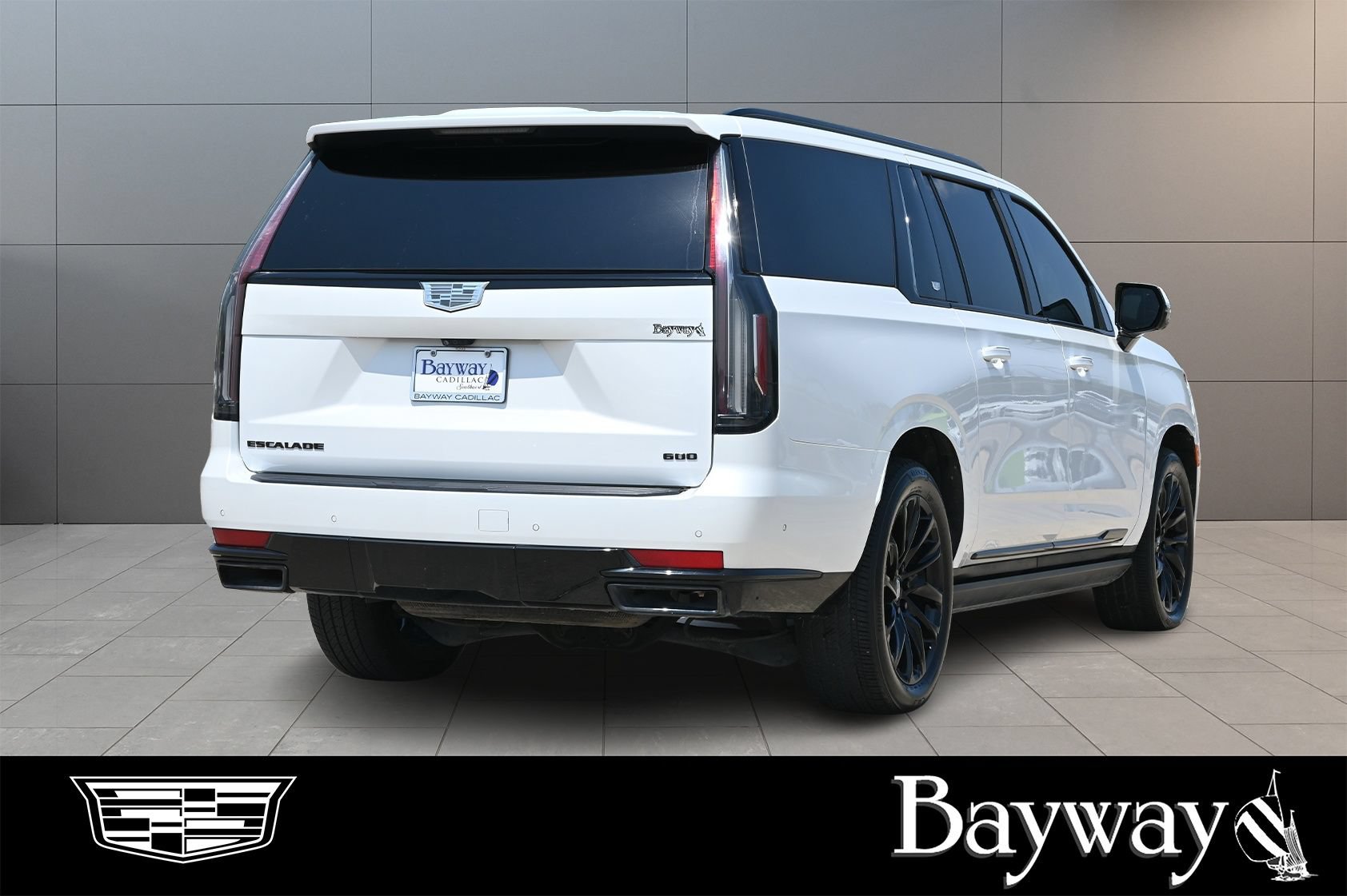 Used 2023 Cadillac Escalade ESV Sport w/ LPO, ONYX Package AWD/4WD image 6