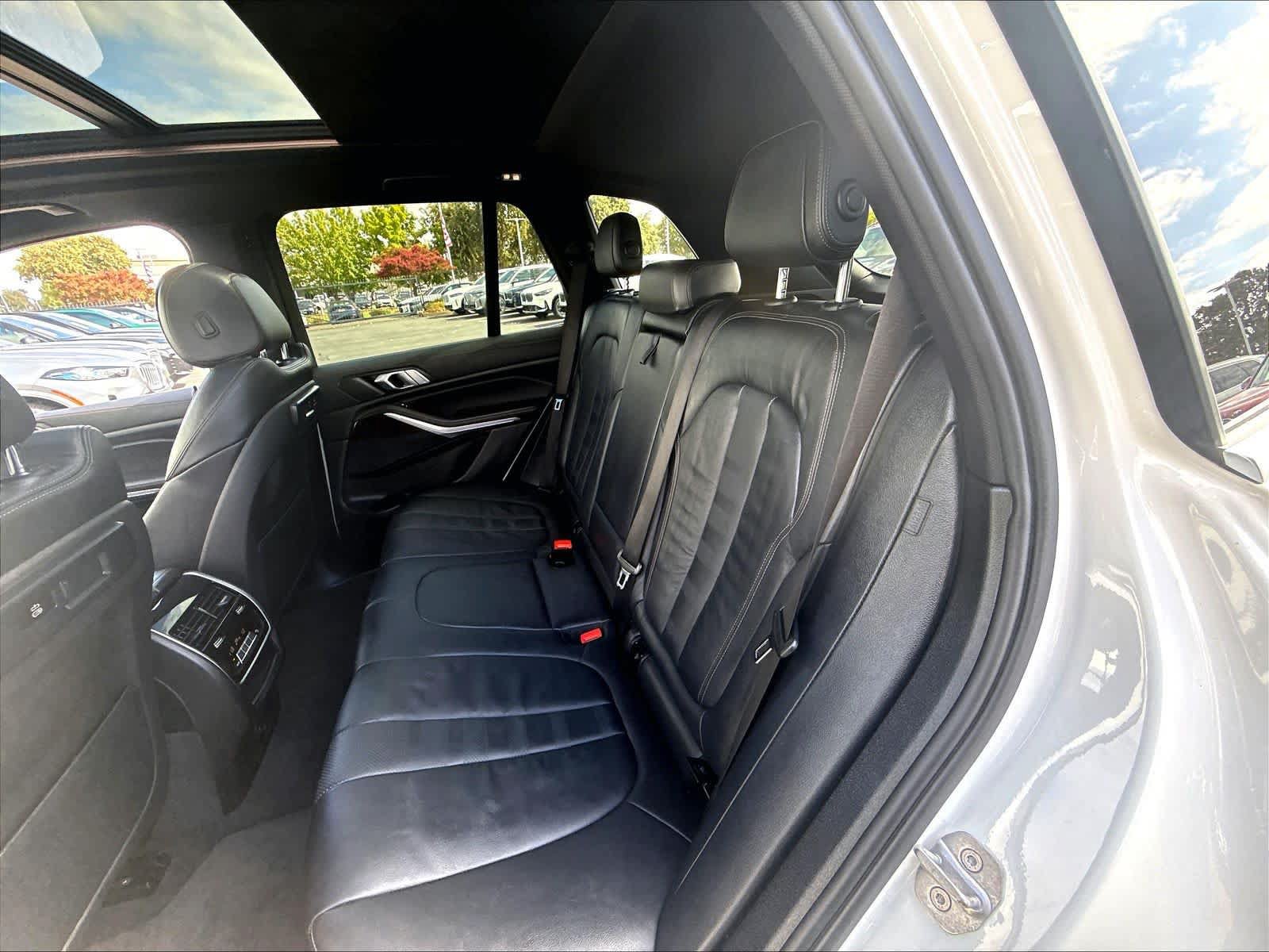 Used 2020 BMW X5 sDrive40i w/ Premium Package RWD image 25