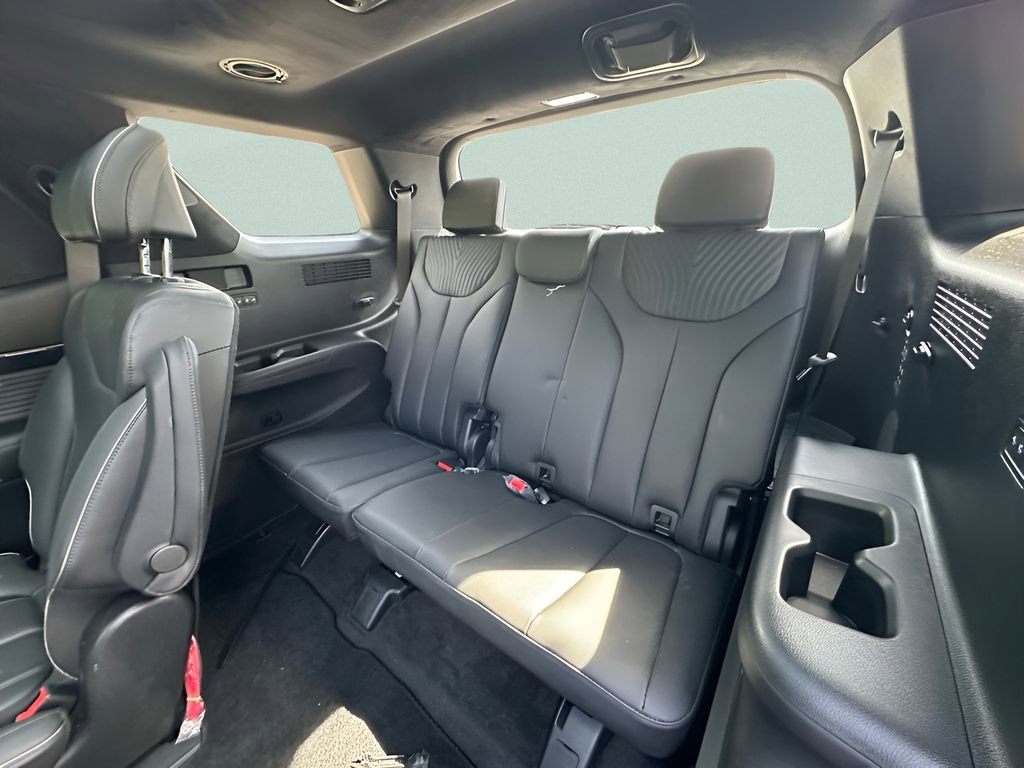 Used 2024 Hyundai Palisade Calligraphy image 25
